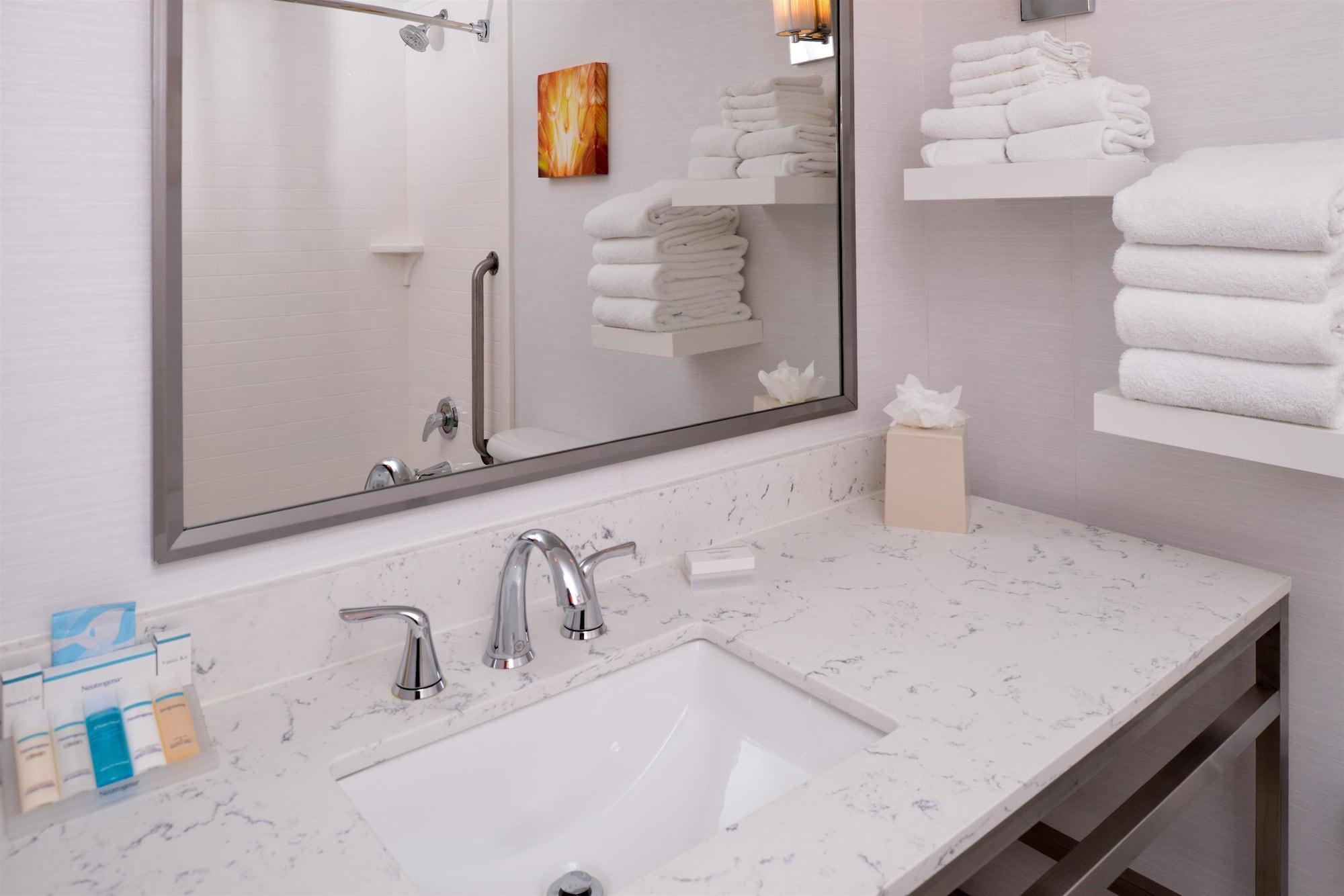 Hilton Garden Inn Columbus/Polaris Экстерьер фото
