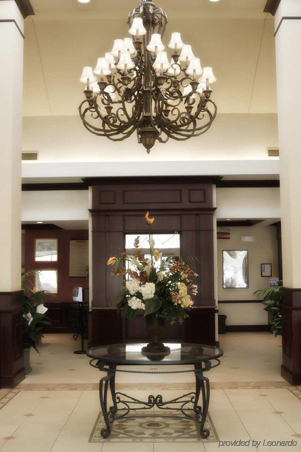 Hilton Garden Inn Columbus/Polaris Интерьер фото