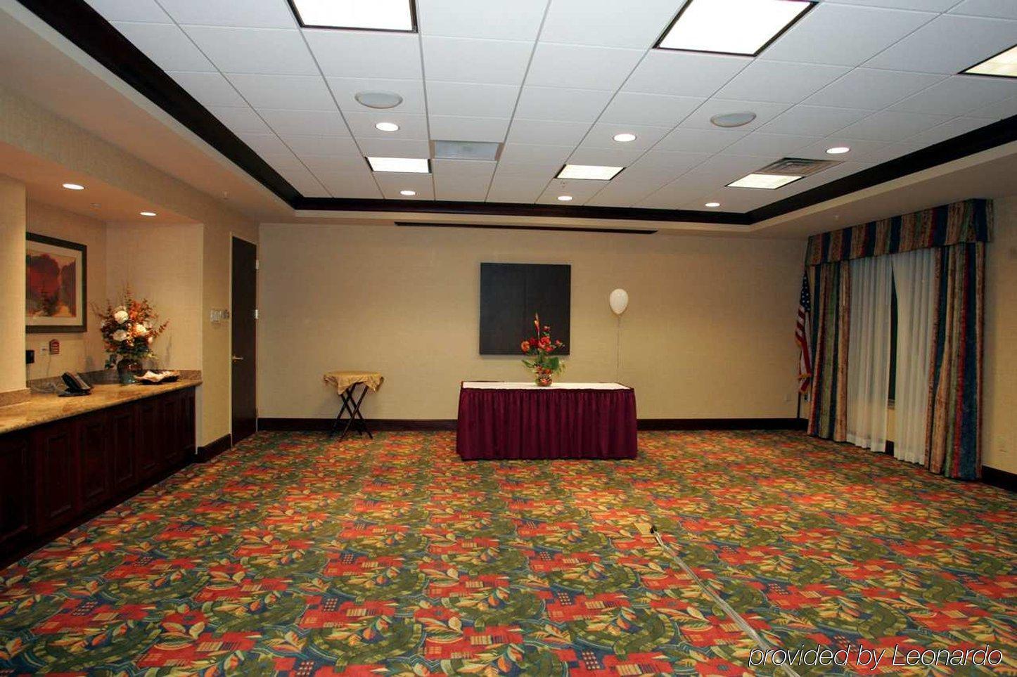 Hilton Garden Inn Columbus/Polaris Интерьер фото
